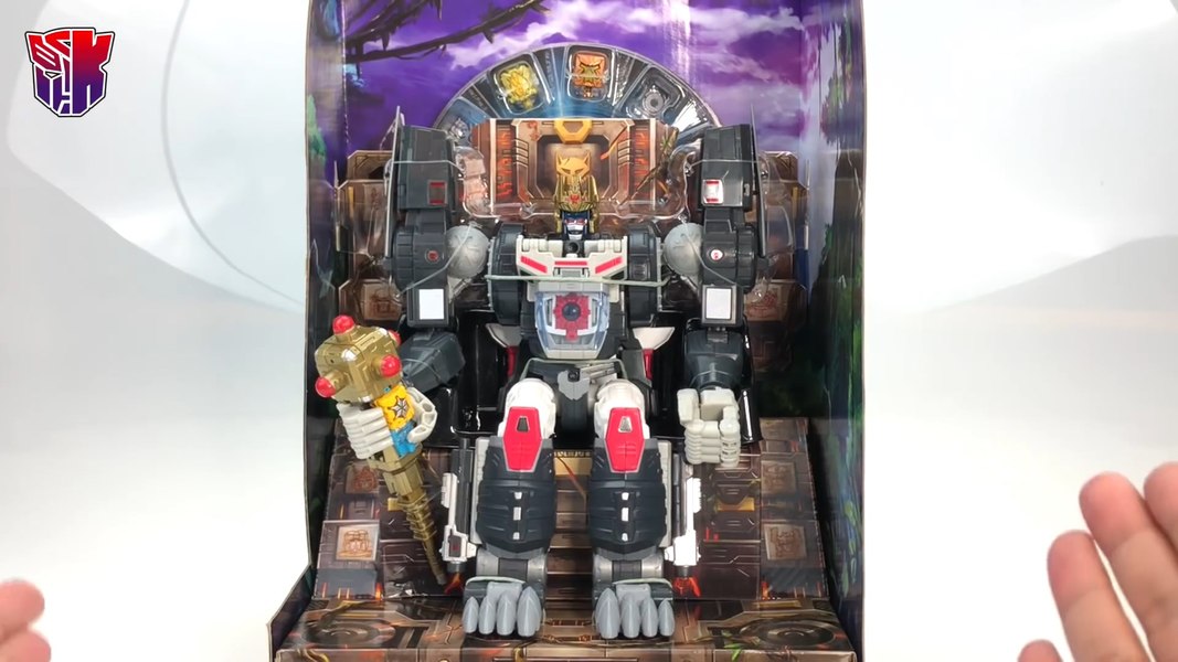 SDCC 2018   Video Review Of Throne Of The Primes Optimal Optimus With Screenshots 04 (4 of 37)